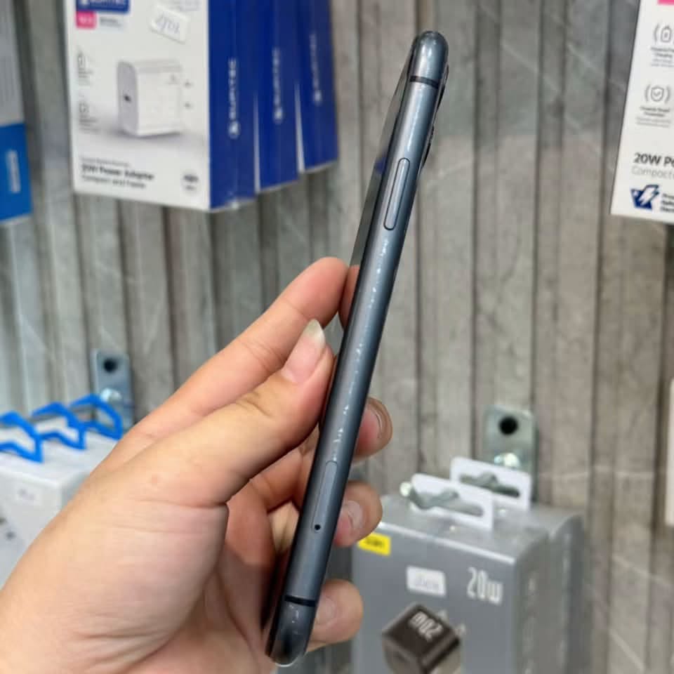 iPhone 11 64G