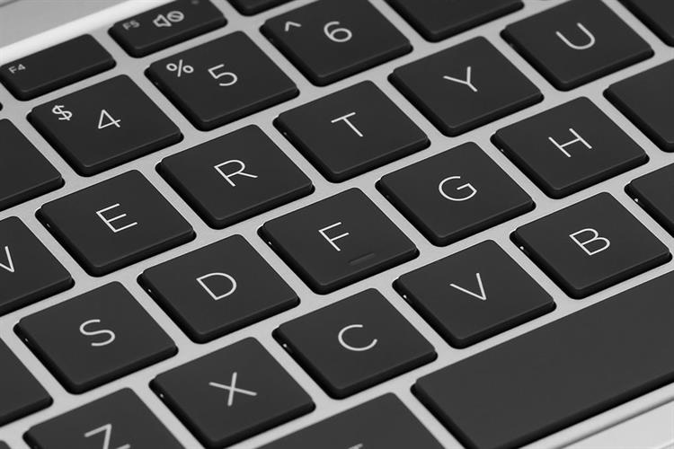 Laptop HP 245 G10 - B8PF9AT (R5 7530U, 8GB, 512GB, Full HD, Win11