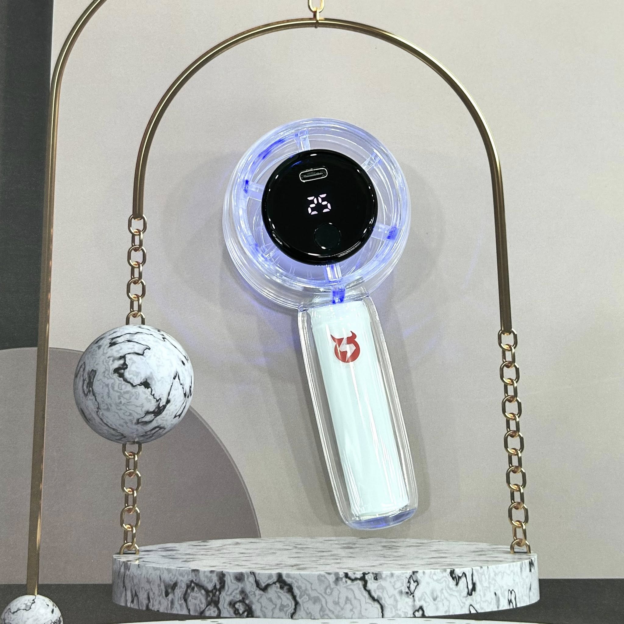 QUẠT CẦM TAY BISON