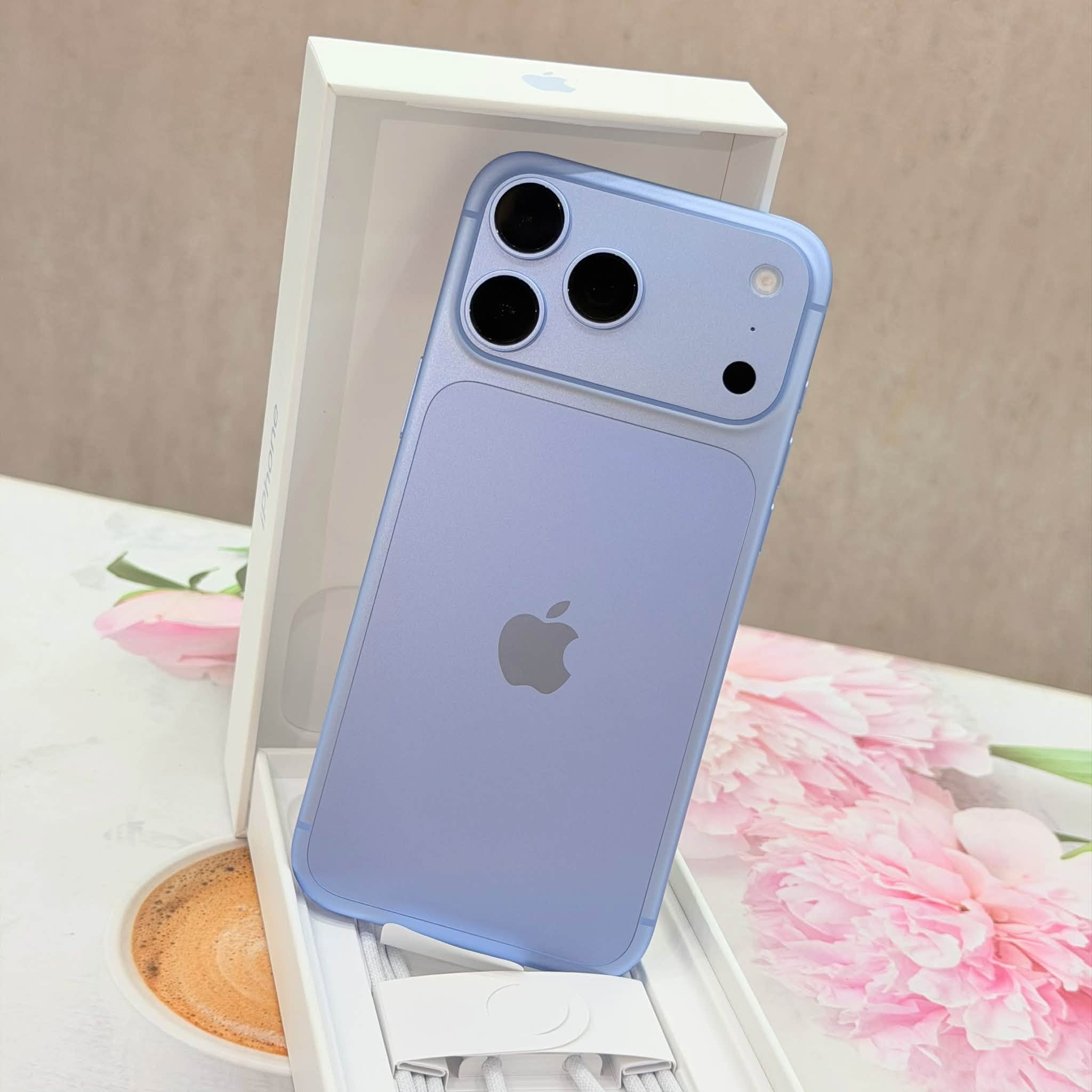 iPhone 18 Pro 512G Xanh Băng Thanh New Sale ( giá theo ngày)